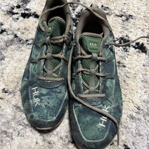 Huk Men's Camouflage Green Athletic Shoes- 11.5